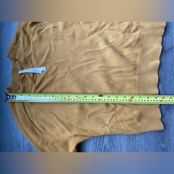 The Group by Babaton Luxe Cashmere Crew Sweater - Picture 4 of 5